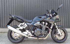 HONDA CB1300 SUPER  BOL DOR ABS 2025 SC54