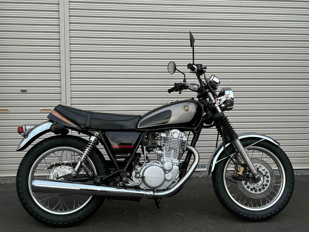Фото Yamaha SR400 2002 с японского аукциона