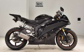 YAMAHA YZF-R6 2011