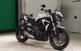 TRIUMPH STREET TRIPLE S 2020