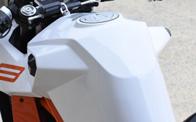 KTM 1190 RC8 R 2016 VR440