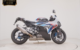BMW M1000RR 2025