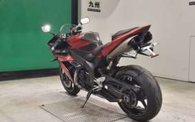 YAMAHA YZF-R1 2005
