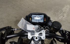TRIUMPH STREET TRIPLE RS HDA614