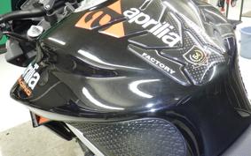 APRILIA トゥオノ660 FACTORY 2023