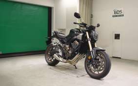 HONDA CB650R E-Clutch 2025 RH17