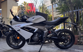 TRIUMPH DAYTONA 660 2024 LGL23U