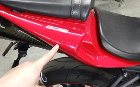 TRIUMPH DAYTONA 675 2012
