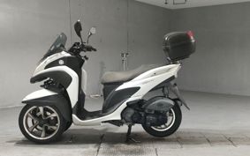 YAMAHA TRICITY 125 SE82J