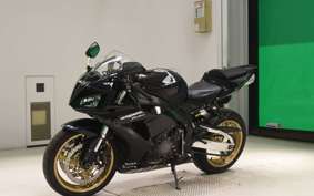HONDA CBR1000RR 2006 SC57
