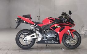 HONDA CBR1000RR 2006 SC57