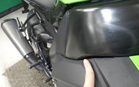 KAWASAKI ZX 10 NINJA R 2010