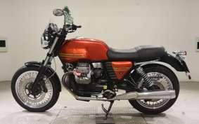 MOTO GUZZI V7 CLASSIC 2012