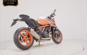 KTM 1290 SUPER DUKE R EVO