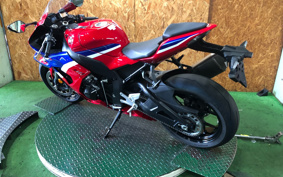 HONDA CBR1000RR-R FB 2024 SC82