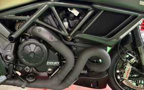 DUCATI DIAVEL TITANIUM 2015 ZDMG105JAFB