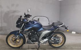 YAMAHA FZS25 RG69