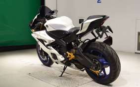 YAMAHA YZF-R6 2018