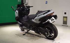YAMAHA T-MAX 560 2025 SJ21J
