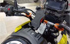 SUZUKI STROM 250 DS11A