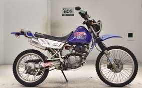 SUZUKI DJEBEL 200 (DR200SE) 2021 SH42A