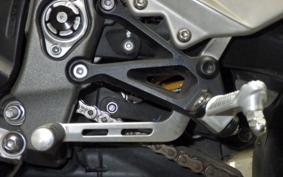 TRIUMPH STREET TRIPLE RS 2022