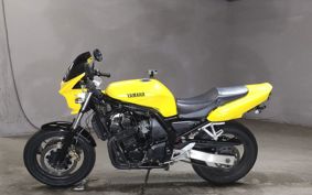 YAMAHA FZ400 4YR