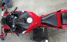 HONDA CBR600RR 2025 PC40