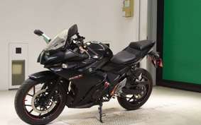 SUZUKI GSX250R 2025