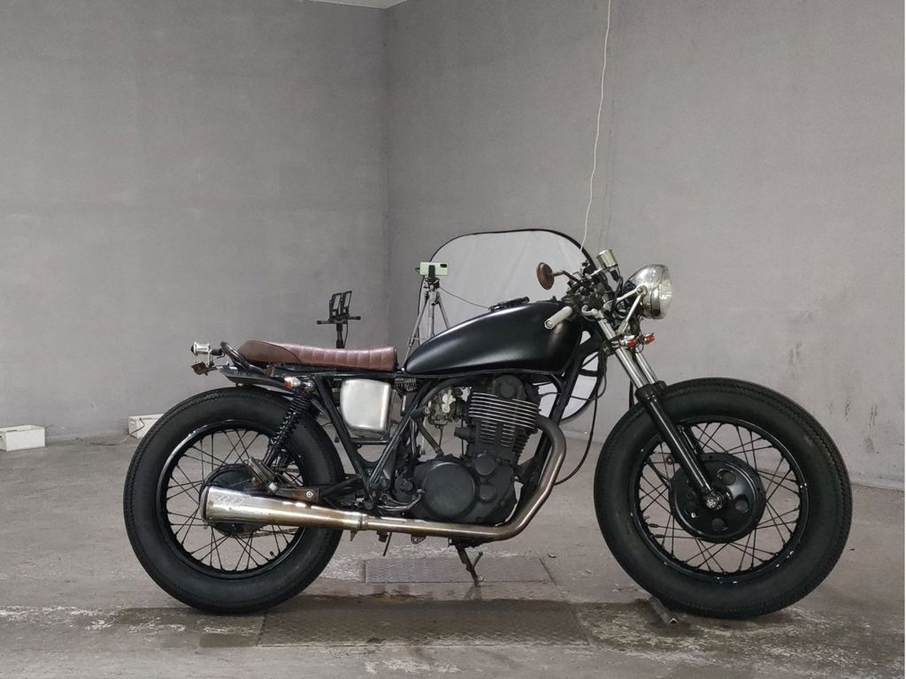Фото Yamaha SR400 1992 с японского аукциона