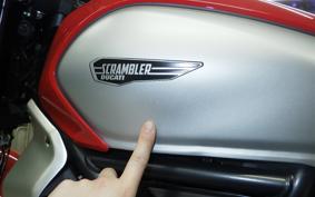 DUCATI SCRAMBLER ICON 2025