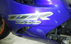 KAWASAKI ZZ1200 NINJA R 2004 ZXT20C