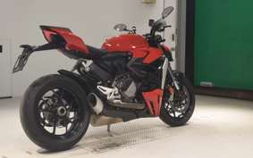 DUCATI ストリート FIGHTER V2 2024