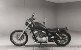 YAMAHA VIRAGO 250 3DM