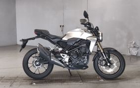 HONDA CB250R MC52