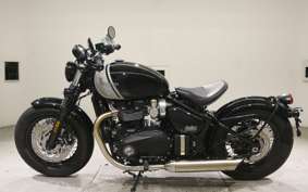 TRIUMPH BONNEVILLE BOBBER 2025