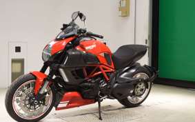 DUCATI DIAVEL 2014