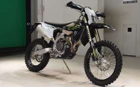 TRIUMPH TF250-E 2014