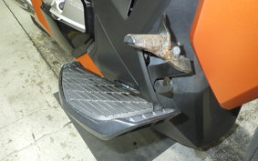 HONDA NM4 VULTUS -01 2015 RC82