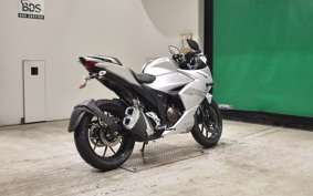 SUZUKI GIXXER 250 SF