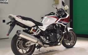 HONDA CB1300SB SUPER BOLDOR A 2014 SC54