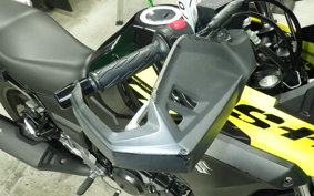 SUZUKI Vｽﾄﾛｰﾑ250A 2026