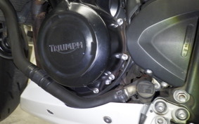 TRIUMPH STREET TRIPLE 85 2016