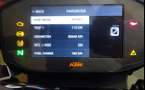 KTM 890 DUKE R 2021 TU940