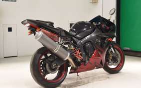 YAMAHA YZF-R1 2004