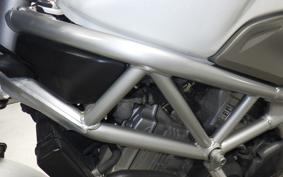 HONDA VTR 250 Gen. 2 MC33