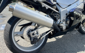 SUZUKI GSX-R750 2001 BD111