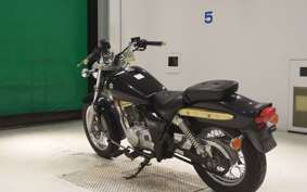 SUZUKI GZ250 Marauder