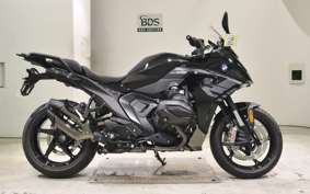 BMW R1300RS ASA 2025