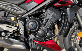 TRIUMPH STREET TRIPLE RS 2024 HDA614